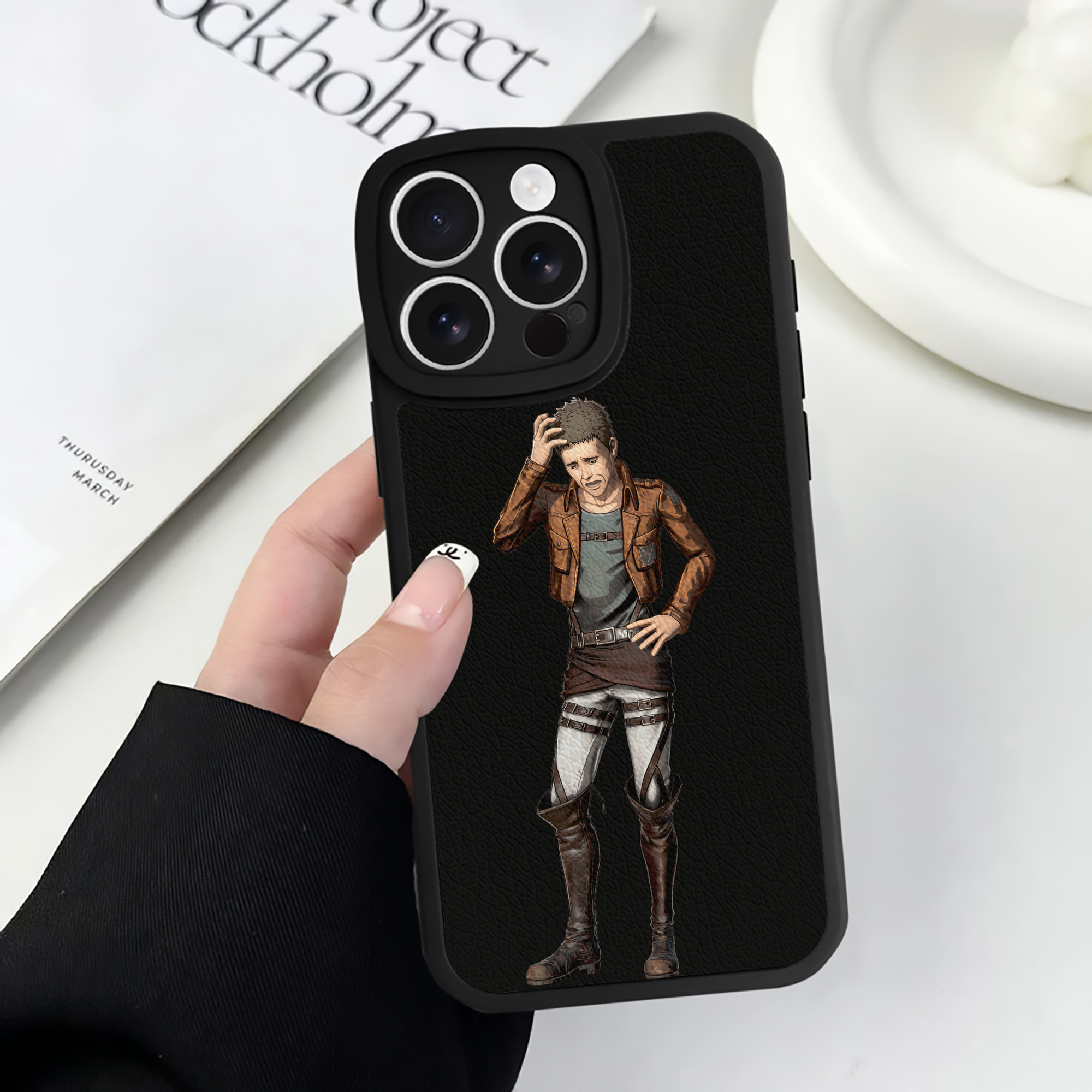 （画像用） 進撃の巨人 Attack on Titan 【iPhone 16シリーズ対応】シリコンスマホケース（レザー調） 材質：シリコン